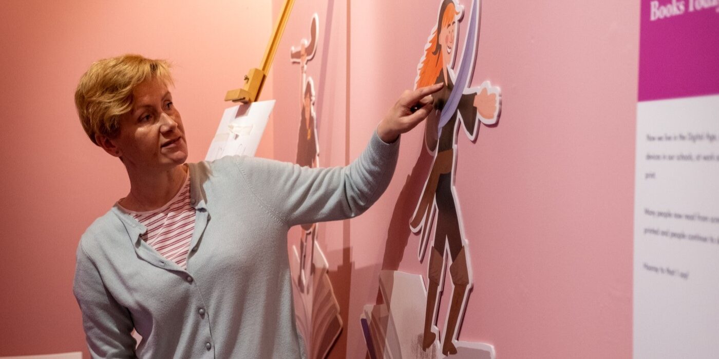 Illustrator Jennifer Farley discussing the character Grainne Mhaol